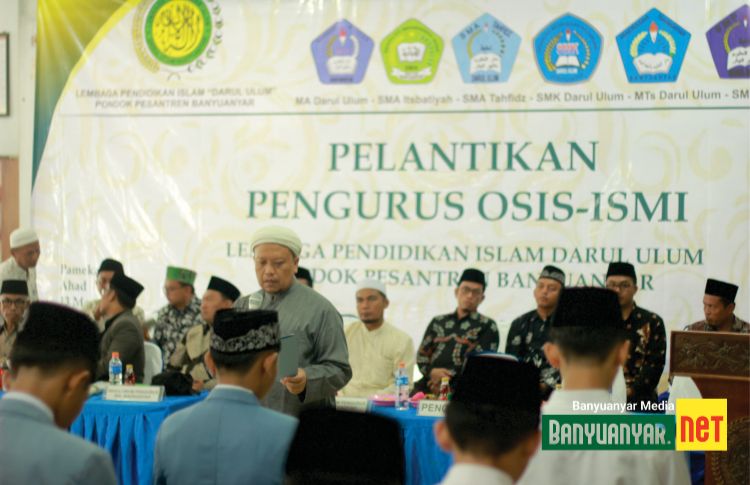 Pengasuh Pimpin Pelantikan Pengurus OSIS-ISMI 2022