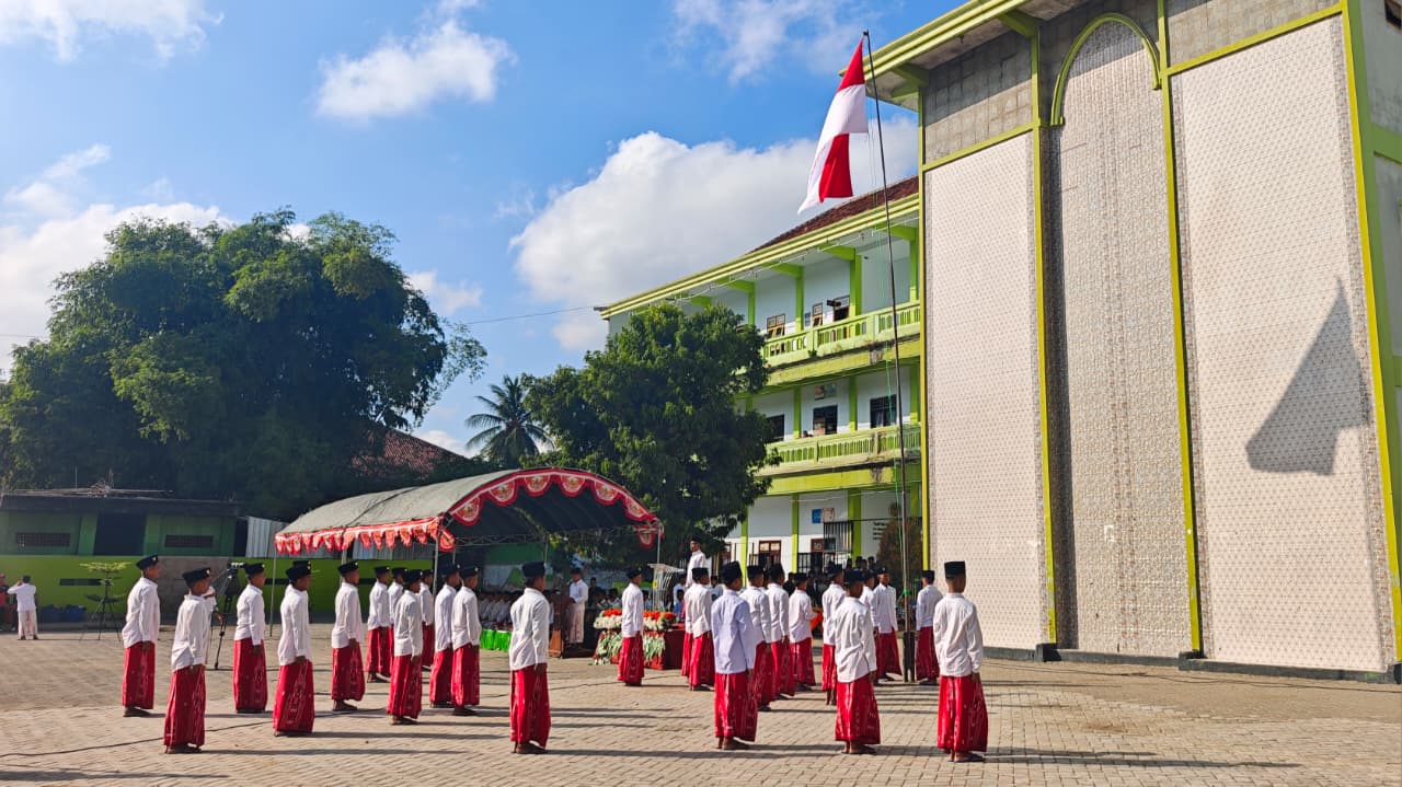 Peringati Hari Kemerdekaan Indonesia, Banyuanyar Gelar Upacara Bernuansa Pesantren