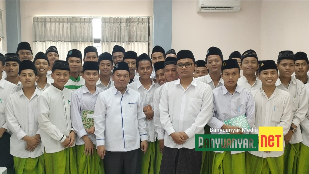 Kamar Tidur juga Bisa Menjadi Kamar Belajar