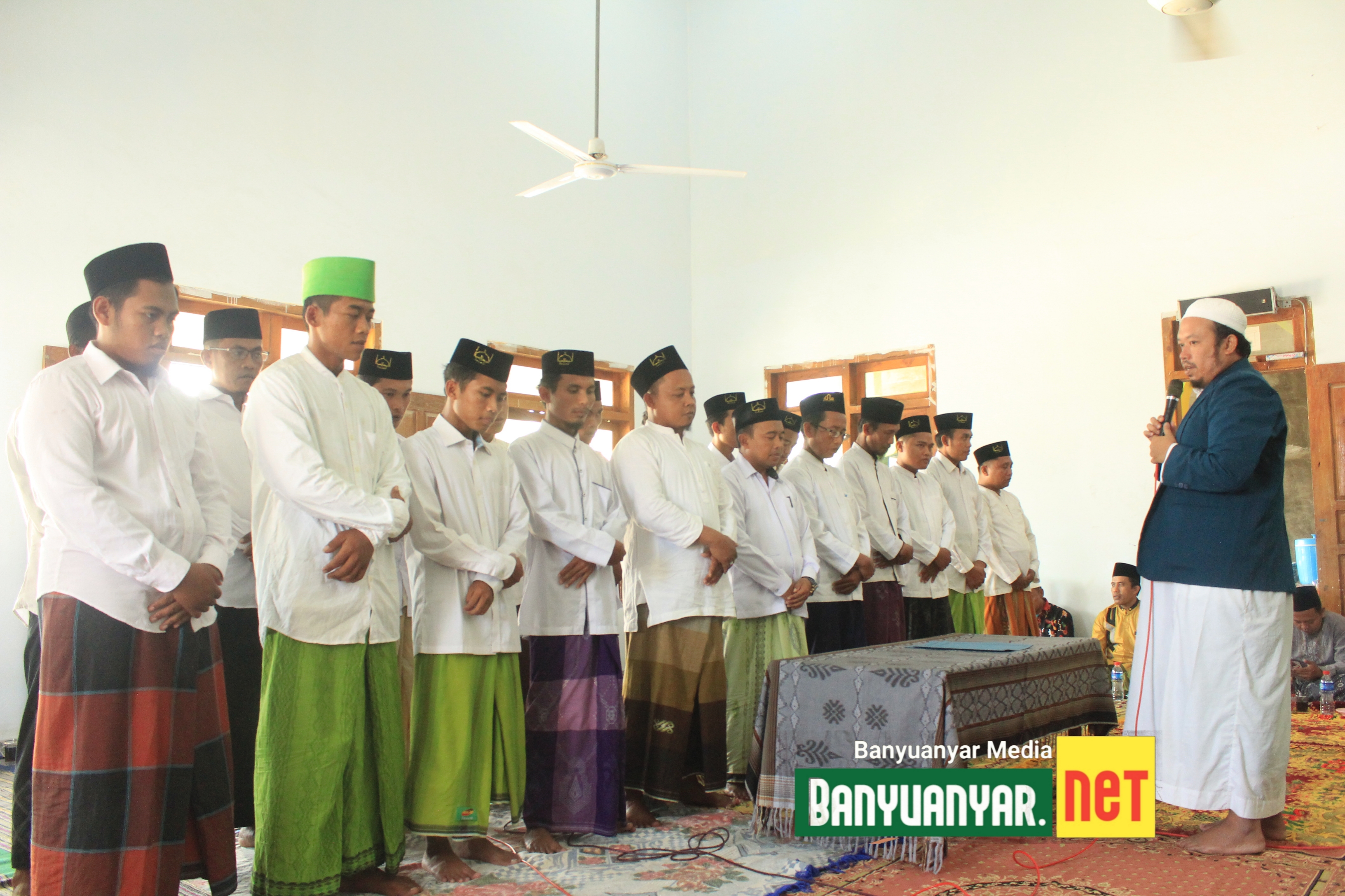 Dewan Pengasuh Pondok Pesantren Banyuanyar Lantik Pengurus Pondok Pesantren Ar-Ridho